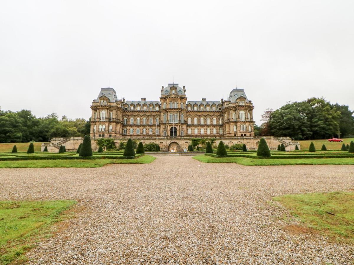 Plum Tree Lodge Set In 2 Acres Of Private Land Coundon Exterior photo